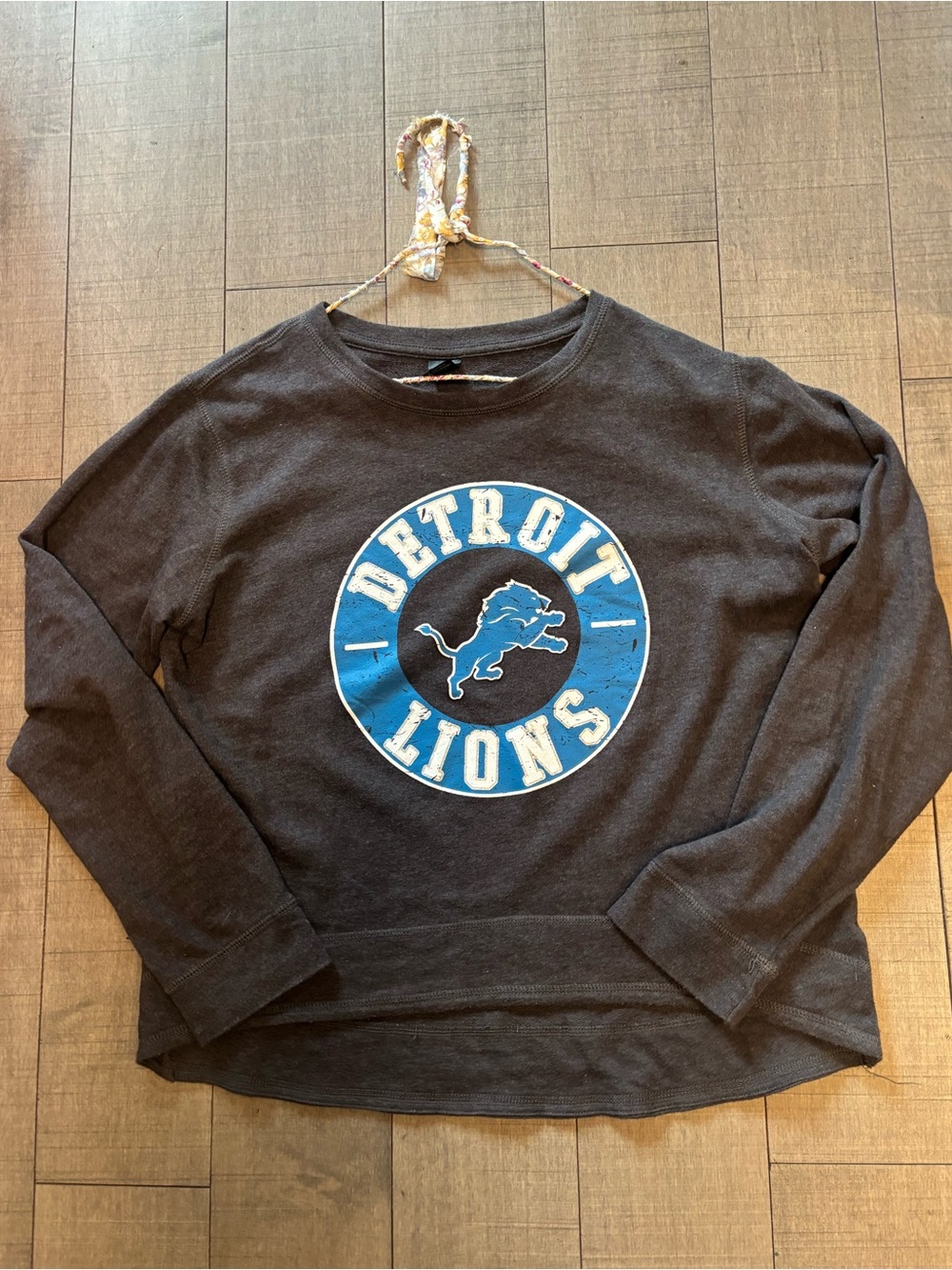 ♠️5/$25♠️Detroit Lions Women's Crewneck Sweatshirt